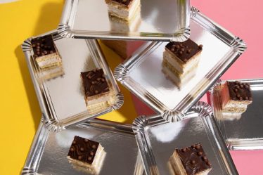 Bandeja de bolo no ABC sob encomenda: conheça o fornecedor ideal